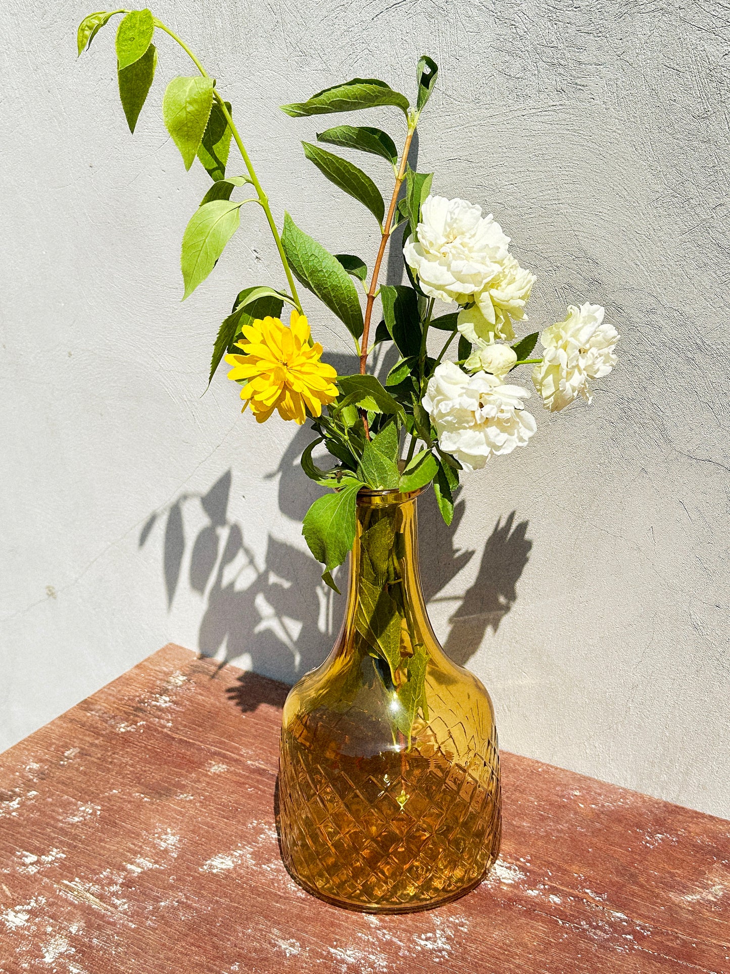 Mid-Century Italian Enesco Amber Diamond Cut Carafe/Pitcher/Vase (Italy, 1960s)