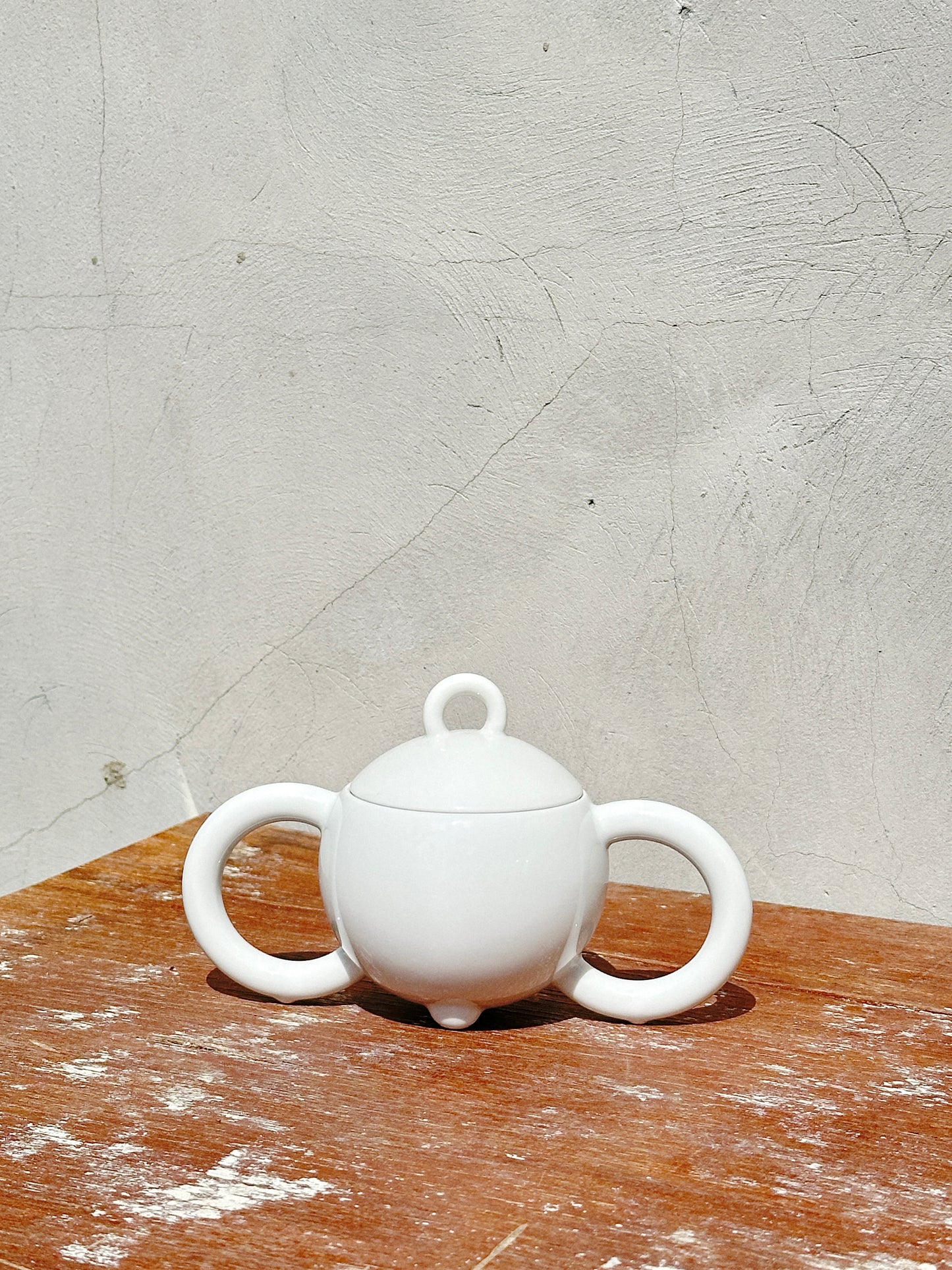 Rare Matteo Thun Postmodern Memphis Group porcelain set, part of the Fantasia Mocca Collection (1985)