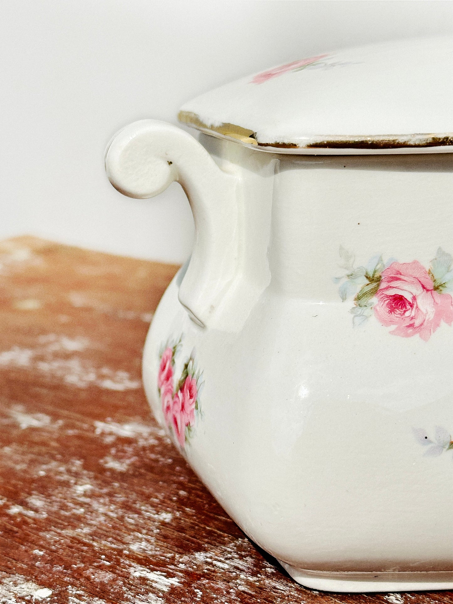 Rare Antique Max Rösler Lidded Porcelain Tureen (Rodach, 1930)