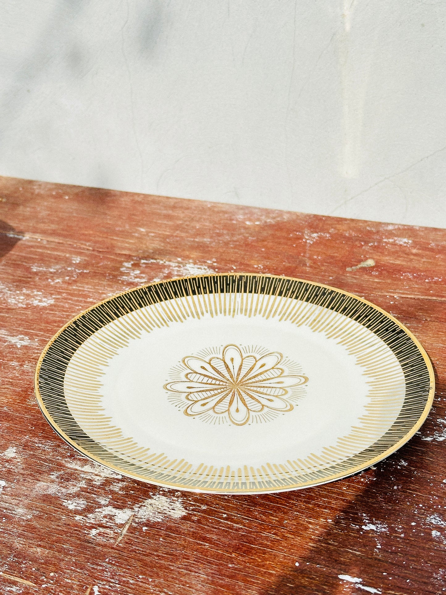 Mid-Century Art Deco Inspired Porzellanfabrik Heinrich Winterling Porcelain Breakfast Set (Germany, 1950s)