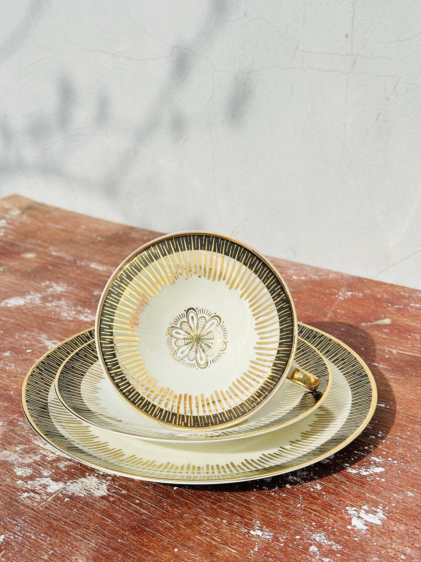 Mid-Century Art Deco Inspired Porzellanfabrik Heinrich Winterling Porcelain Breakfast Set (Germany, 1950s)