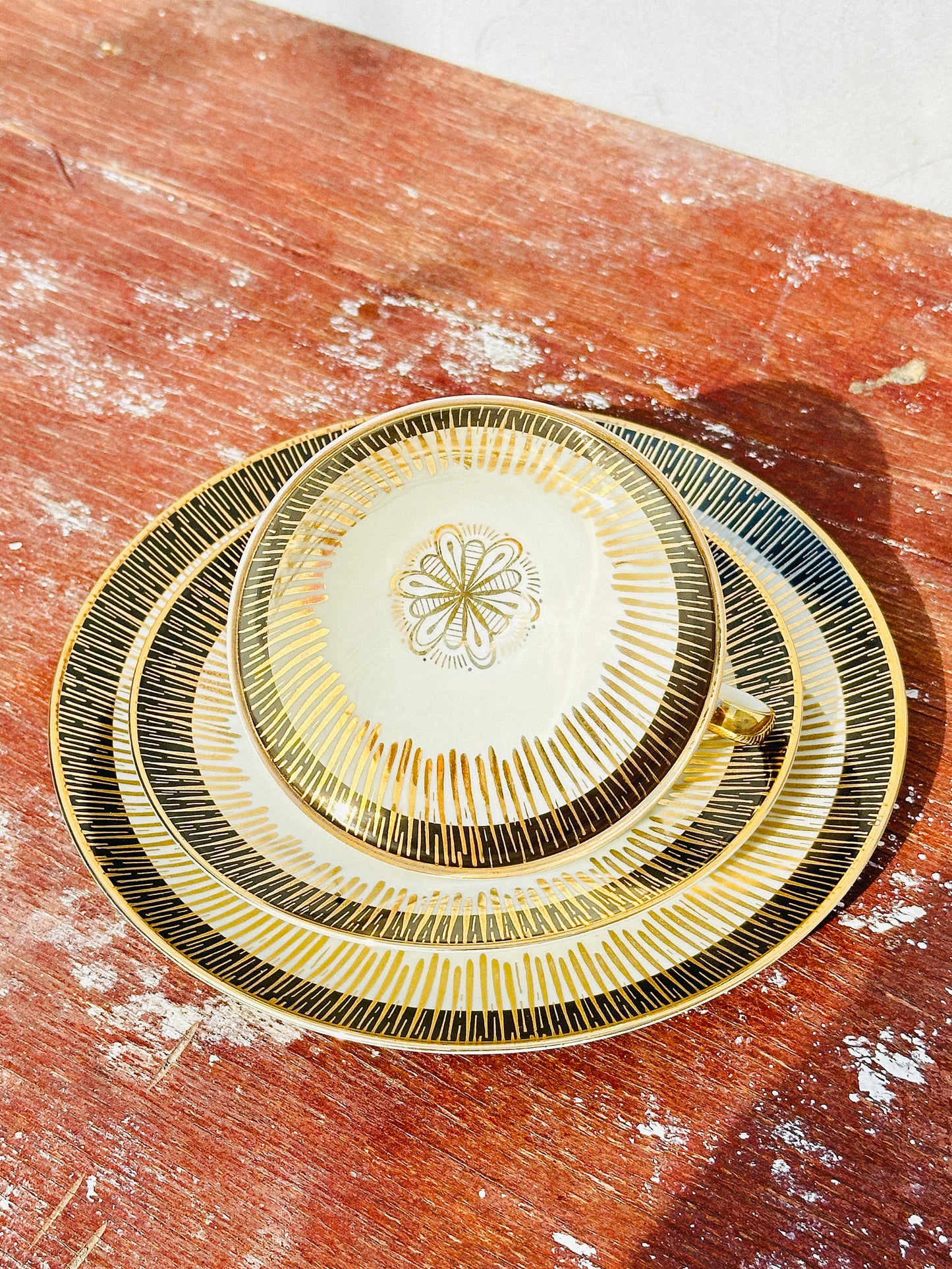 Mid-Century Art Deco Inspired Porzellanfabrik Heinrich Winterling Porcelain Breakfast Set (Germany, 1950s)