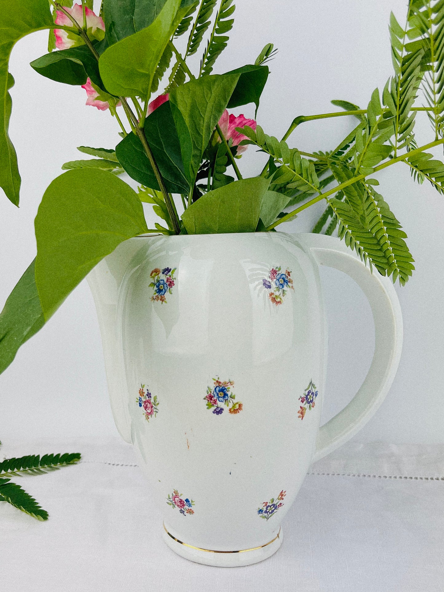 Rare Antique Saint-Amand-les-Eaux opaque-porcelain teapot (France, 1920s)