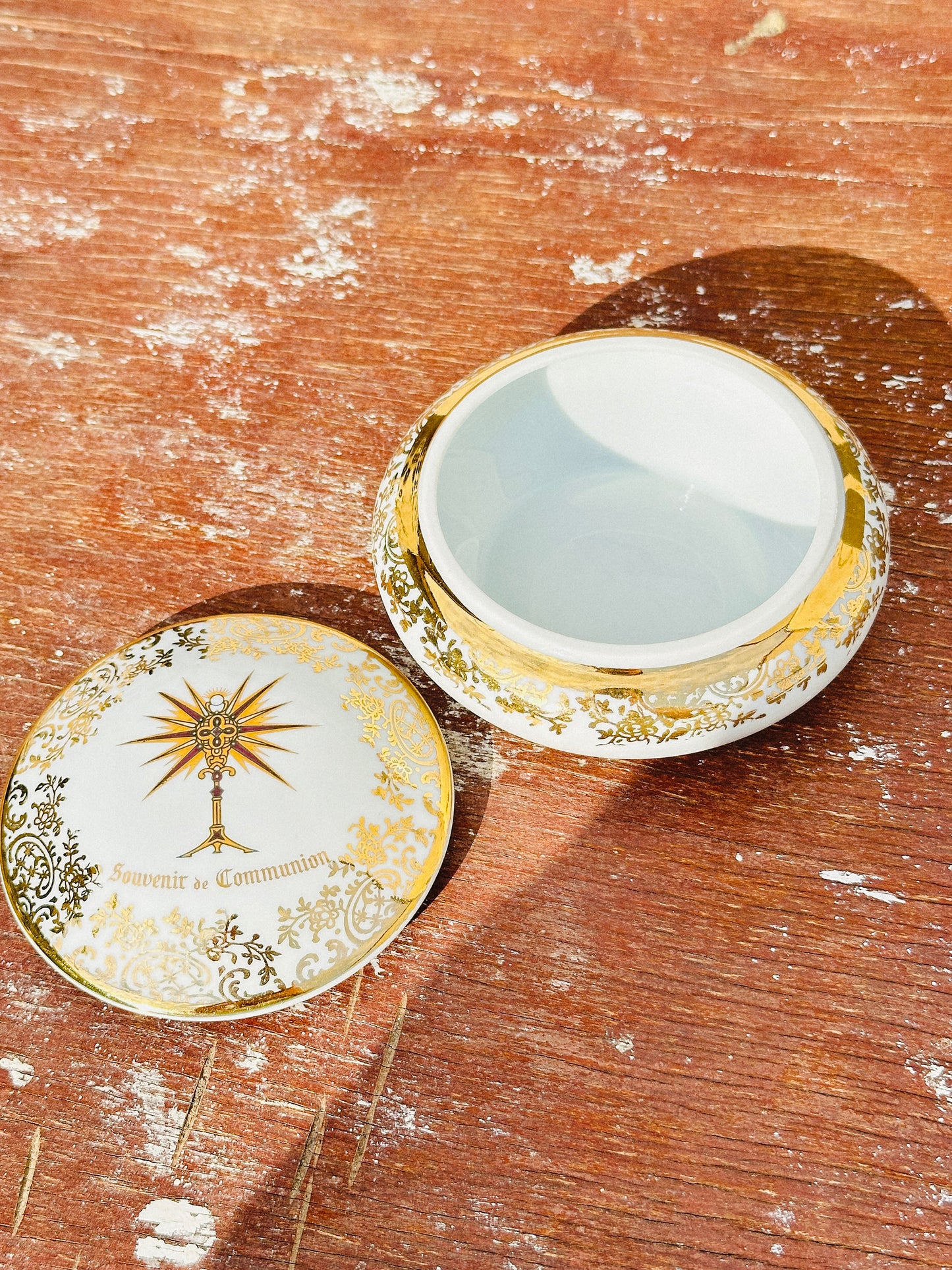 Rare Limoges Porcelain Keepsake/Communion Box/Bonbonniére ( 1960s, France)