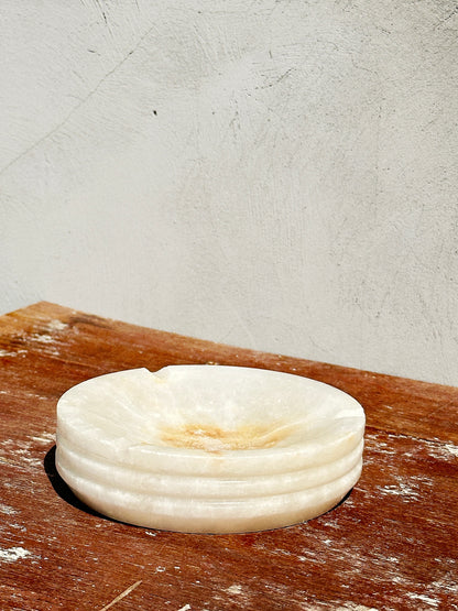 Heavy Vintage Italian Romani Bianchi Mid-Century White Marble Ashtray (Italy, 1960s)