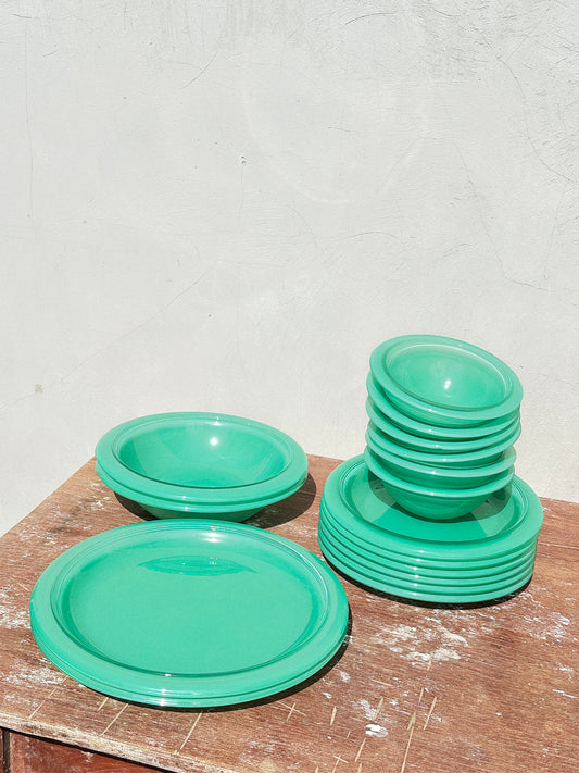 Vintage Mint Green Bormioli Rocco Italy Vetrorama Tempered Glass Plates & Bowls Set (Italy, 1960s)