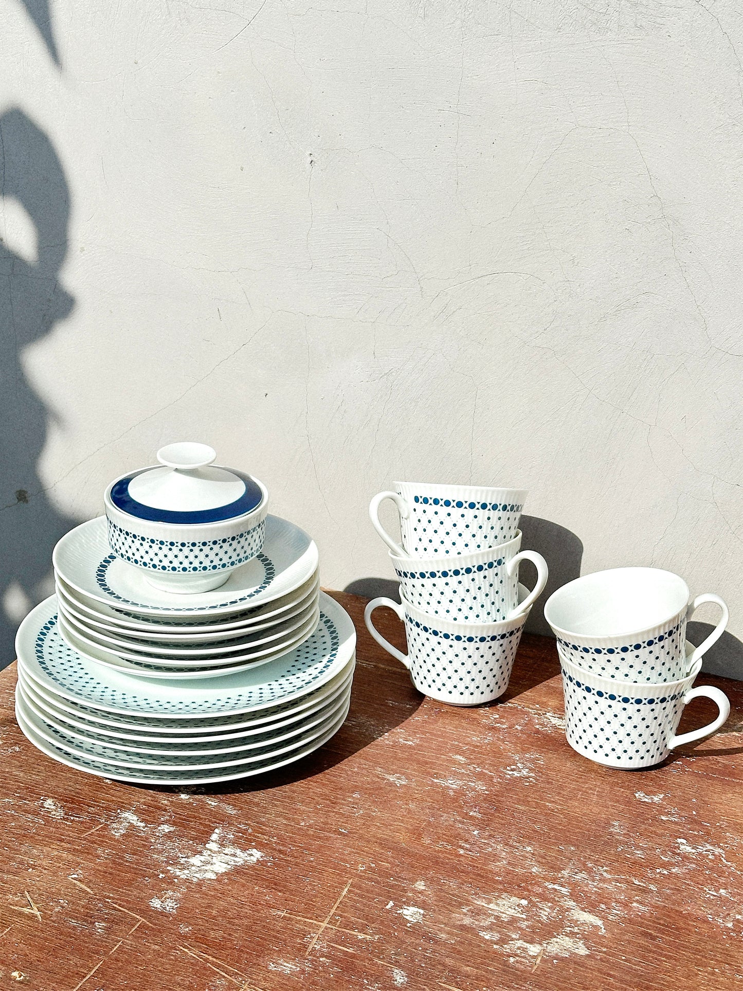 Op Art Mid-Century Winterling Marktleuthen Bavaria Navy Blue Dots Pattern 18-Pieces Set (Germany, 1950s)