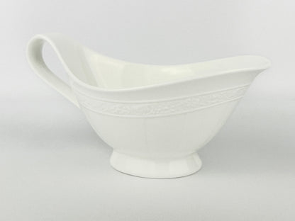 Villeroy & Boch Cameo Weiss Collection gravy boat (1990s)