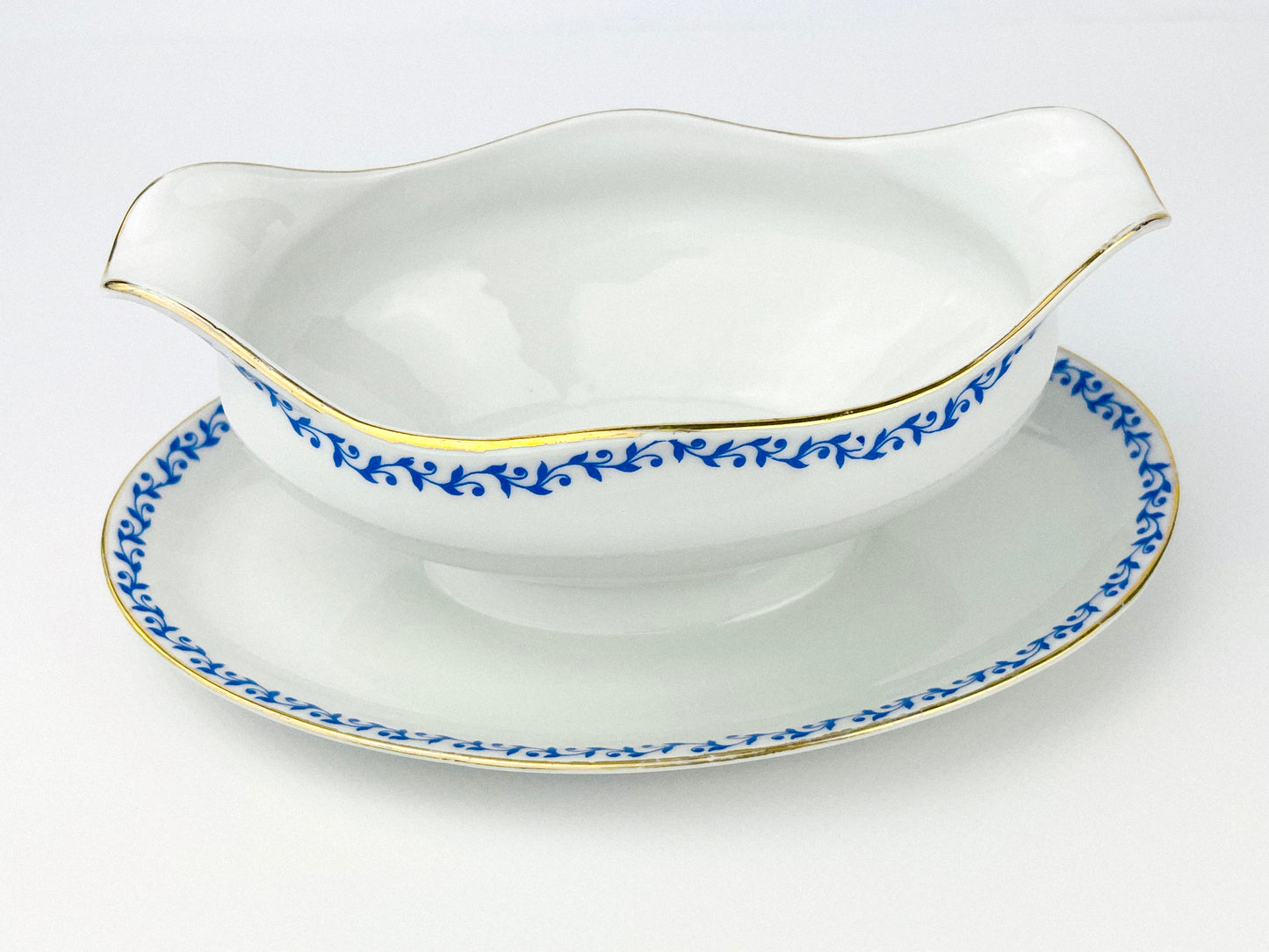 French Porcelain sauce boat with attached underplate (France - 1960s)