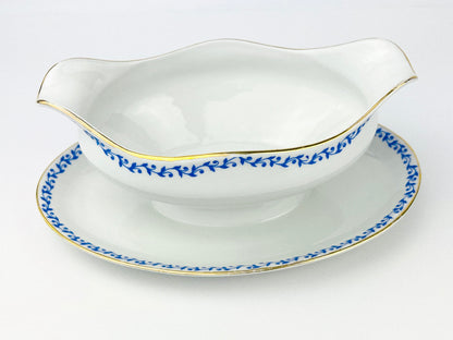 French Porcelain sauce boat with attached underplate (France - 1960s)