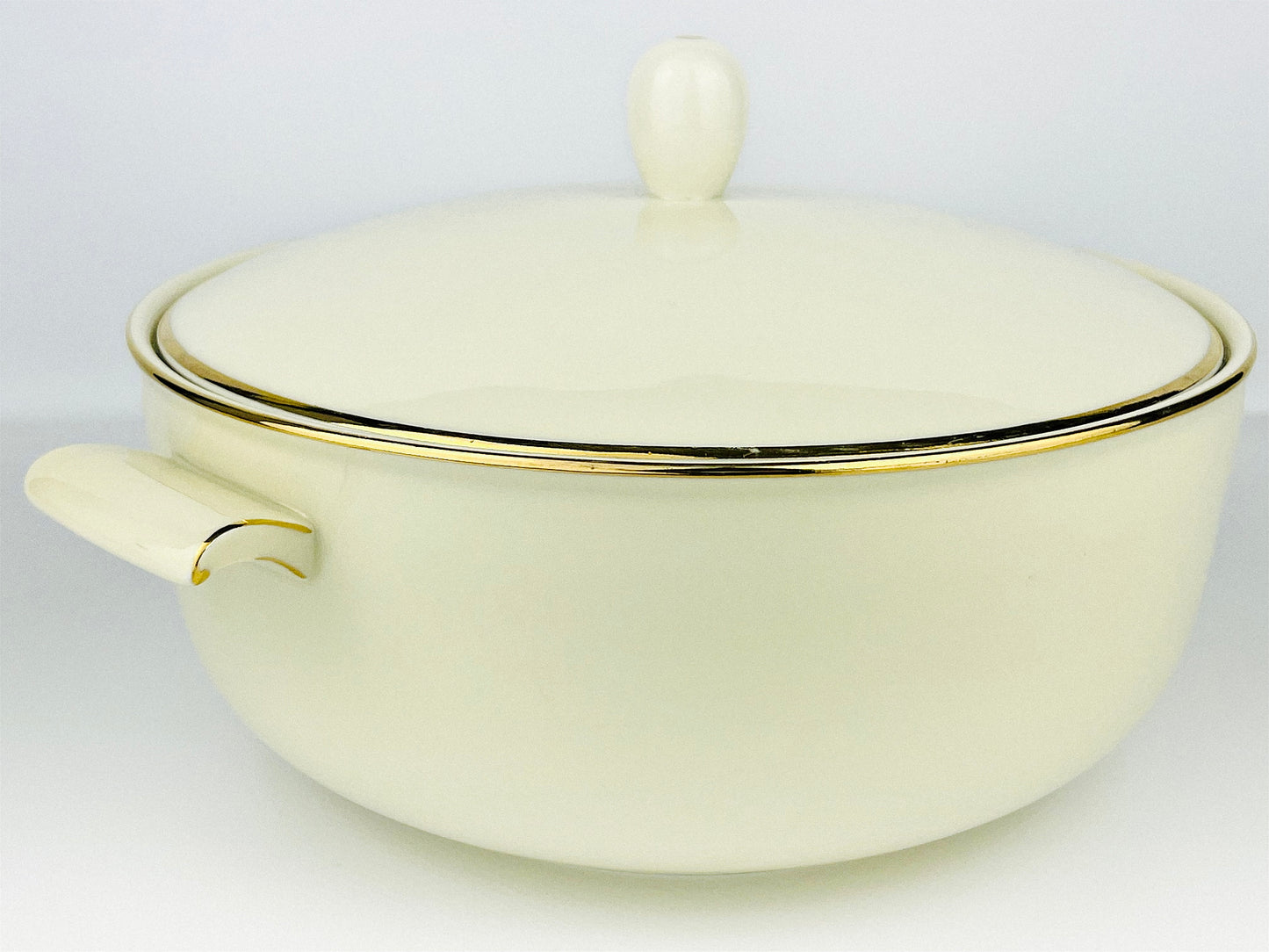 Art Nouveau inspired Schönwald porcelain tureen (1950s)