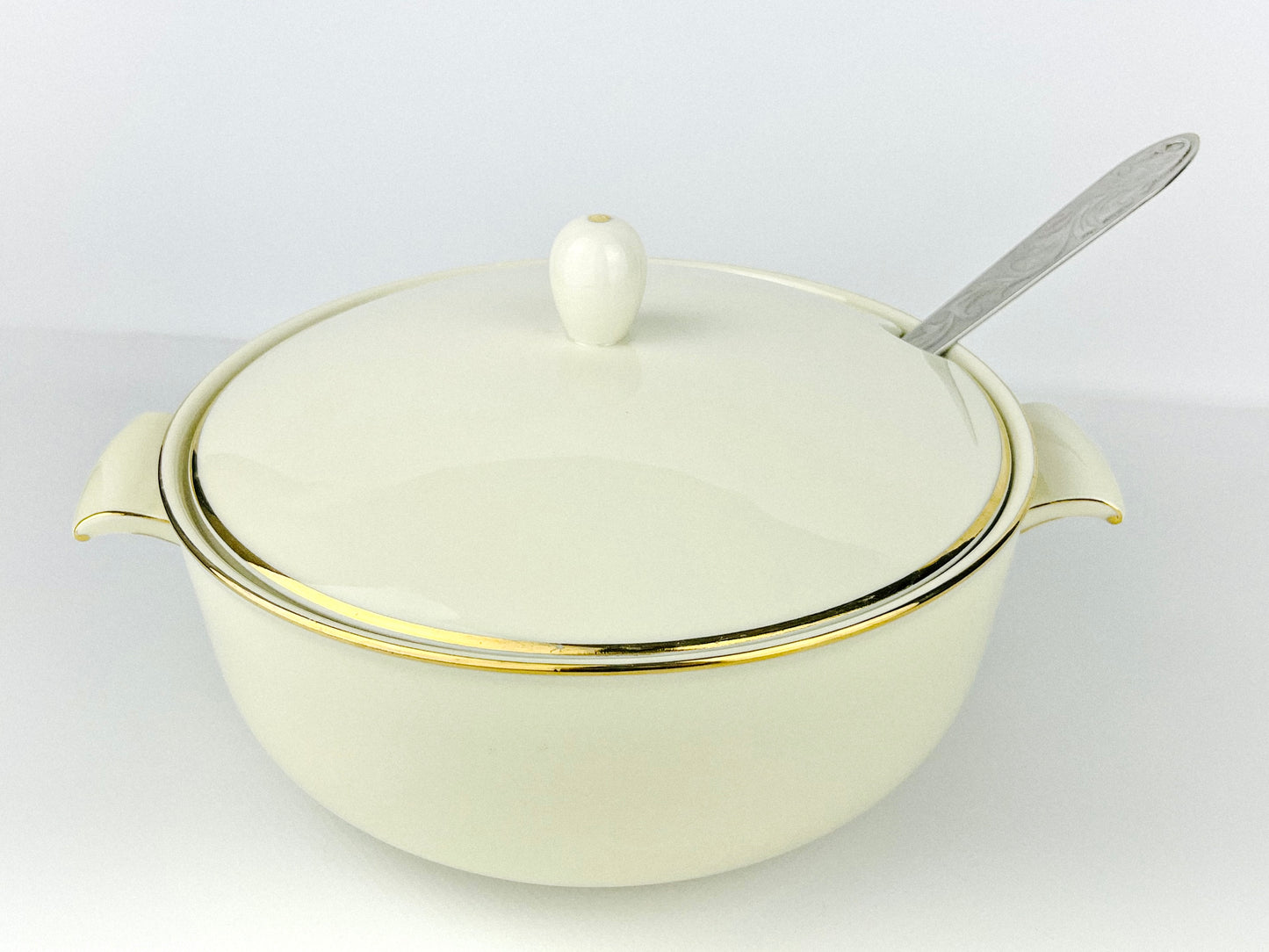 Art Nouveau inspired Schönwald porcelain tureen (1950s)