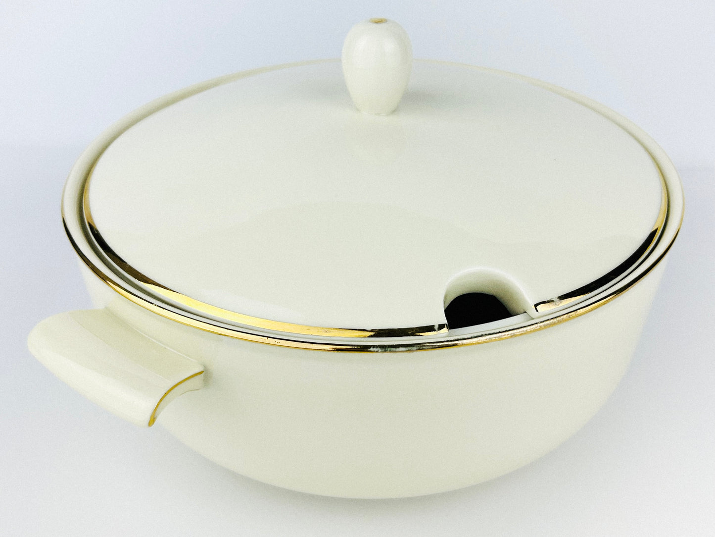 Art Nouveau inspired Schönwald porcelain tureen (1950s)