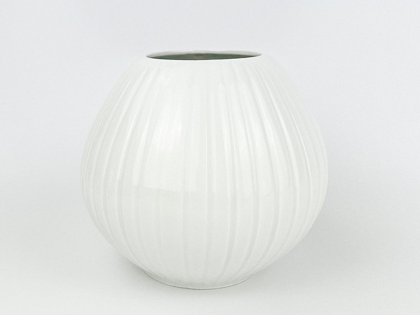 Mid-Century Op Art Bavaria Schumann Arzberg porcelain vase (1960s)