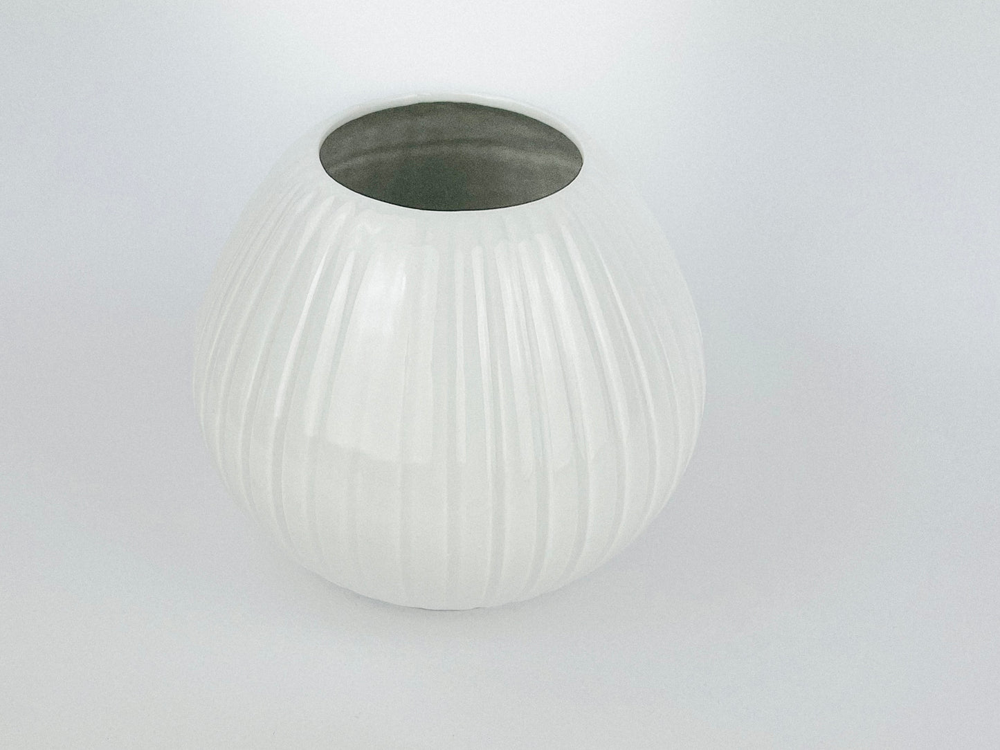 Mid-Century Op Art Bavaria Schumann Arzberg porcelain vase (1960s)
